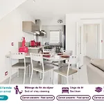 Maison En Résidence - Piscine - 2 Adultes 2 Enfants *