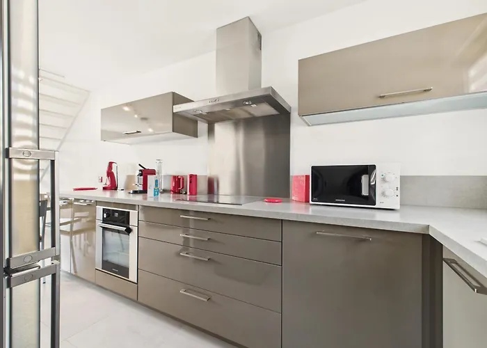 Maison En - Piscine - 2 Adultes 2 Enfants Prázdninový dům *